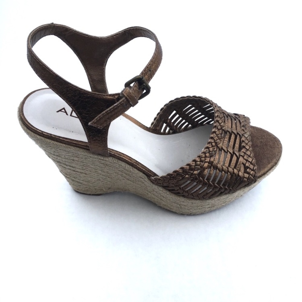 EUC Aldo Metallic Brown Wedges
